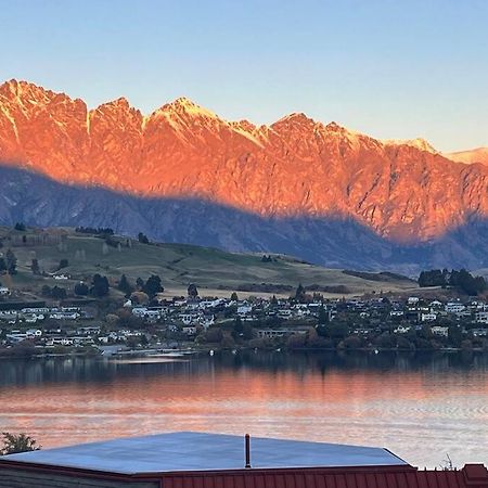 Lakeview Home Retreat At Queenstown Hill Buitenkant foto