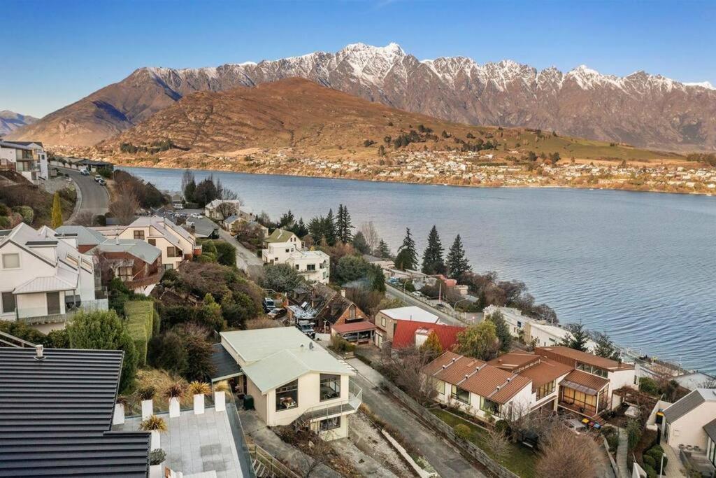 Lakeview Home Retreat At Queenstown Hill Buitenkant foto
