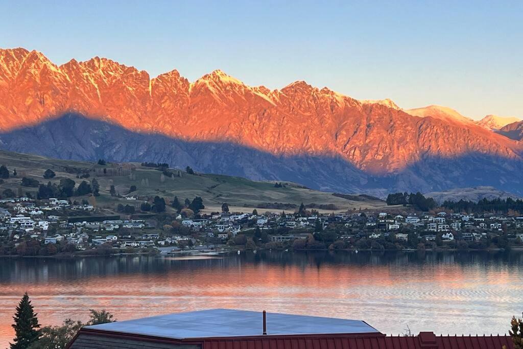 Lakeview Home Retreat At Queenstown Hill Buitenkant foto